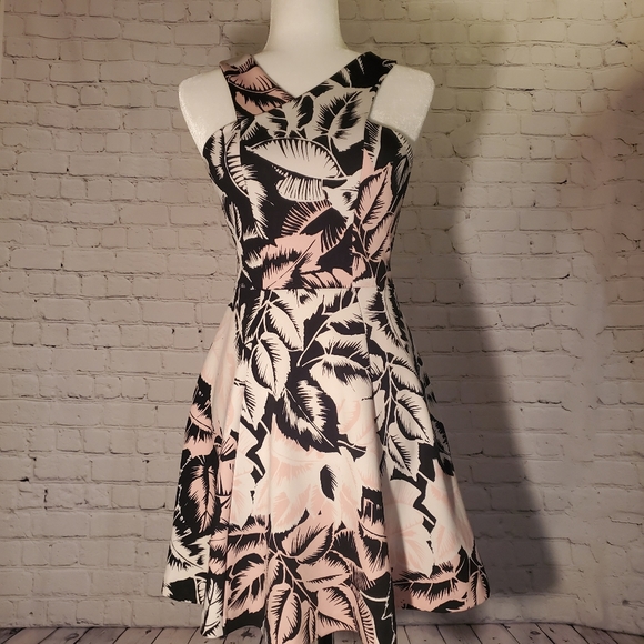 Cute floral pink EXPRESS A-line dress - Picture 16 of 16